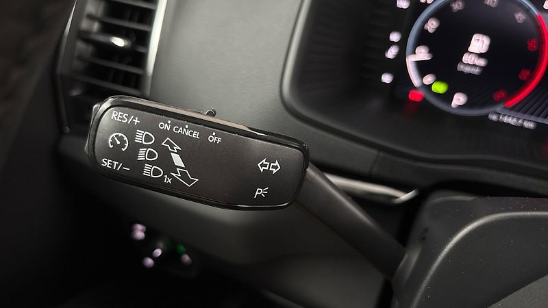 Škoda Karoq 2.0 TDI DSG 4x4 Style - fotka 14 z 29