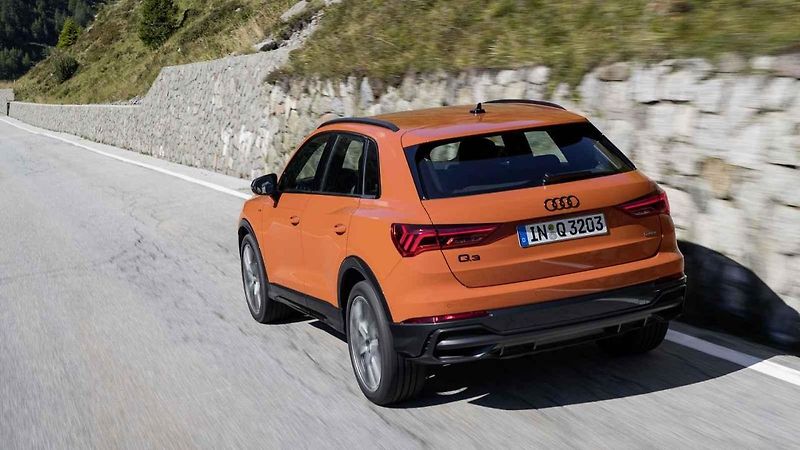 SUV Audi teď mají osmiúhelníkovou masku chladiče