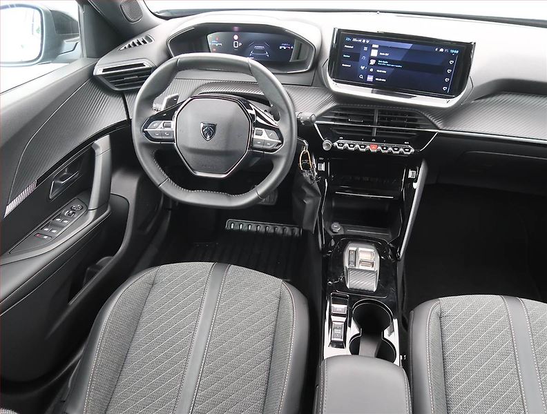 Peugeot 2008 (2025) 1.2 PureTech - fotka 7 z 14