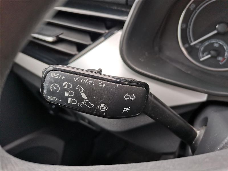 Škoda Kamiq 1,0 TSI 81 kW Ambition DSG - fotka 13 z 18