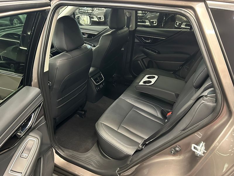 Subaru Outback (2024) 2.5 Touring 2024 | Záruka - fotka 19 z 57