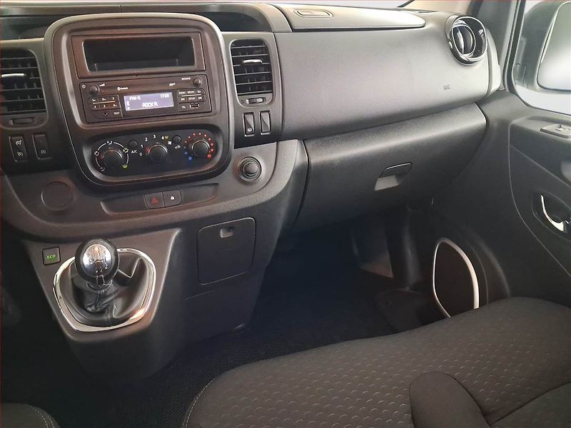 Opel Vivaro (2018) 1.6 BiCDTI, Bus, 9Míst, ČR - fotka 8 z 17