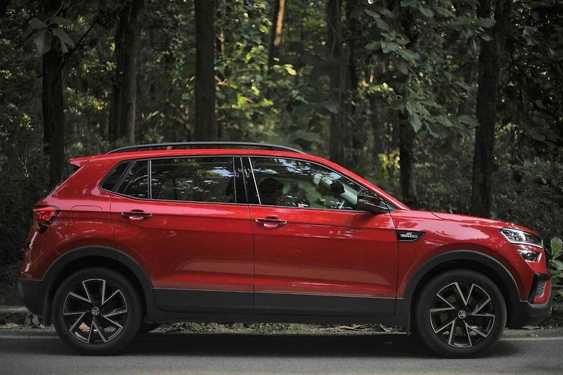 Škoda vytvořila pro indické modely speciální prohlubeň na palubní desce