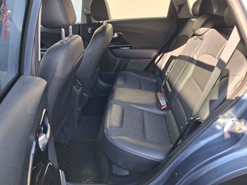 Kia Niro (2021) 1.6 GDi, ČR, Exclusive, AT - fotka 10 z 18
