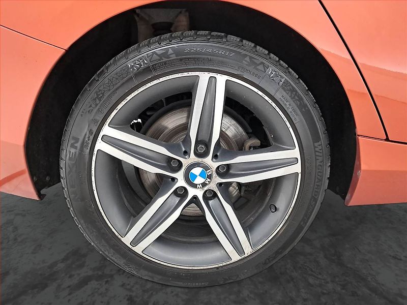 BMW Řada 1 (2013) 120d xDrive, 4X4, Tempomat - fotka 15 z 21