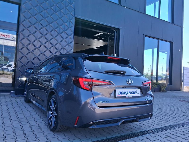Toyota Corolla GR DYNAMIC 2.0 Hyb. 144 kW  - fotka 8 z 29