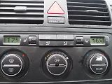 Volkswagen Touran (2003) 1.9 TDI 77 kW, DSG, Webasto - náhled 28