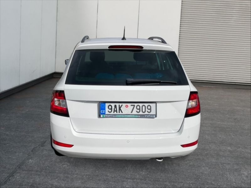 Škoda Fabia 1,0 TSI 70 Ambition - fotka 5 z 11