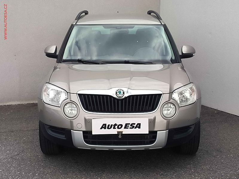 Škoda Yeti (2012) 2.0 TDi, Ambition, TZ, +kola - fotka 2 z 18