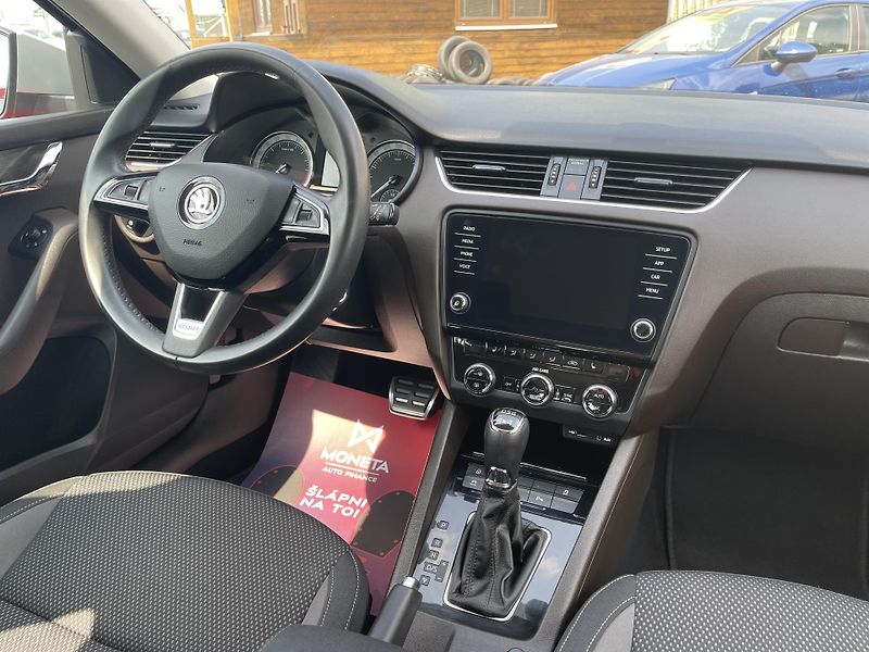 Škoda Octavia 2.0 TDi 135kW SCOUT DSG 4x4 ČR - fotka 33 z 55