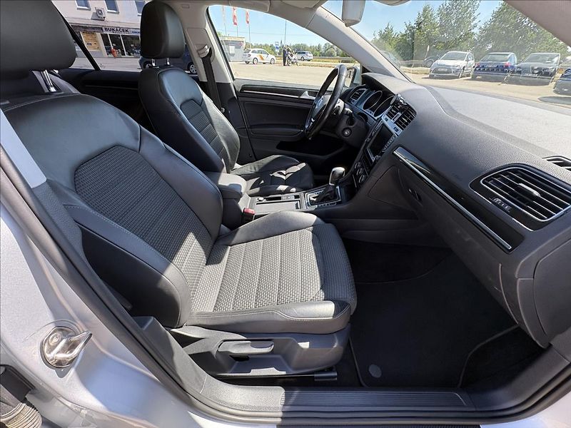 Volkswagen Golf 1,4 TSi92kW LPG,Highline,Servi - fotka 37 z 45