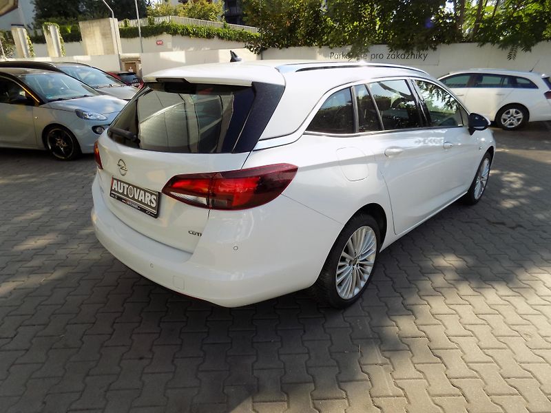 Opel Astra (2019) 1.6 CDTi - fotka 7 z 12