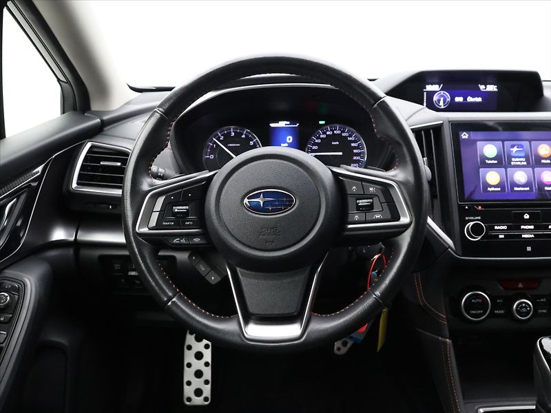 Subaru XV 2,0 e-Boxer 110kW Active Klima - fotka 17 z 38