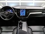 Volvo XC60 2,0 B4 AWD PLUS DARK 1. MAJ ČR - náhled 10