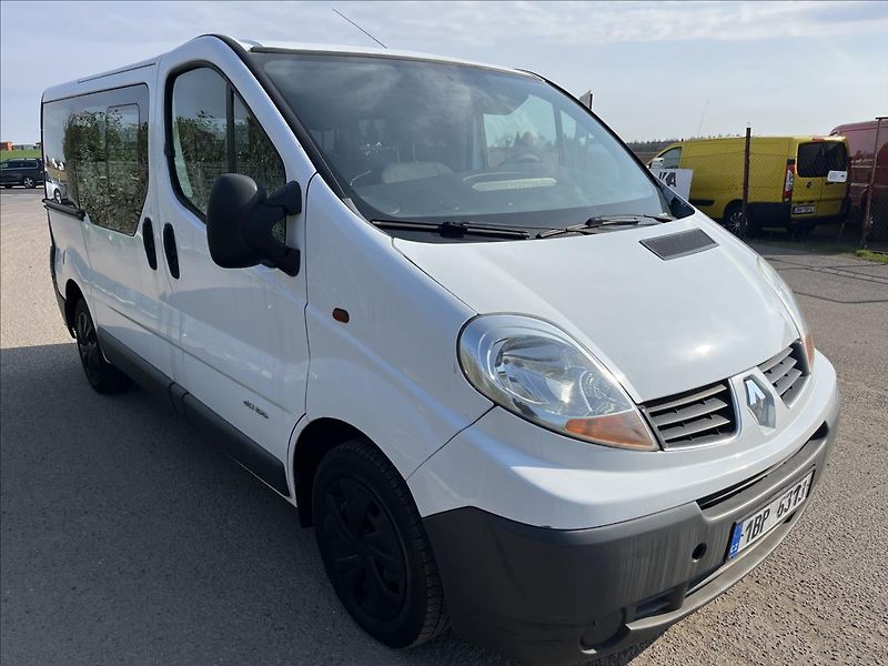 Renault Trafic 1.9 dCi 6.MÍST STK 11/2027 - fotka 3 z 26