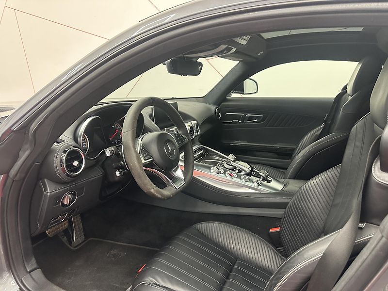 Mercedes-Benz AMG GT (2016) -S AEROKIT*PANO*KAMERA*LED*TOP - fotka 8 z 16