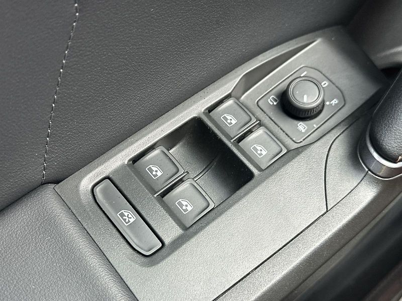Cupra Formentor (2024) 1.5 TSI DSG - fotka 17 z 28