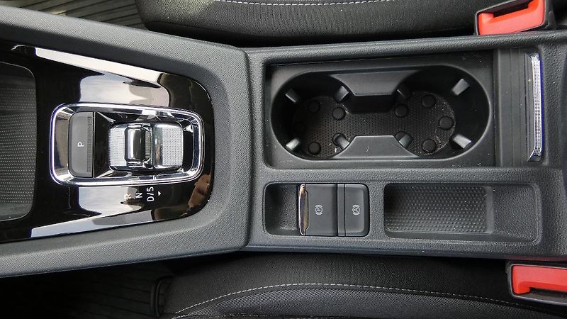 Škoda Octavia 1.5 TSI DSG Ambition - fotka 17 z 22