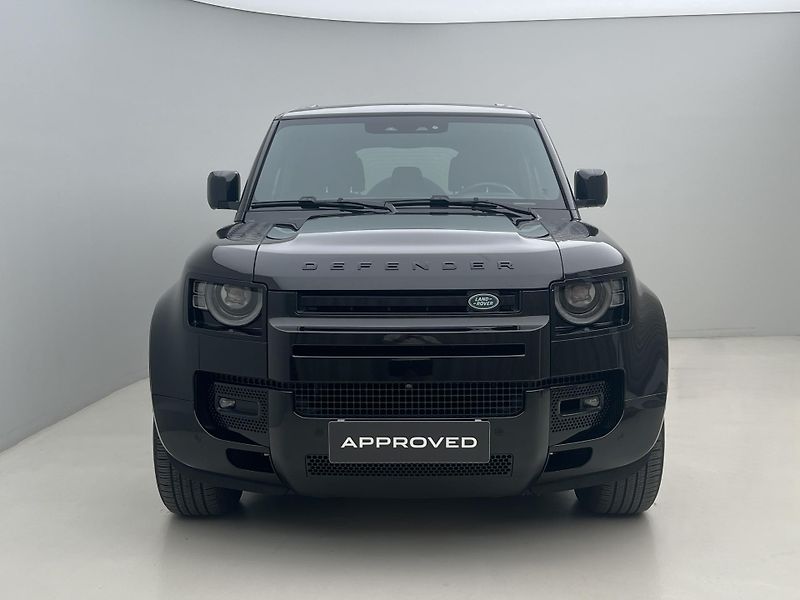 Land Rover Defender 110 D300 HSE AUT CZ - fotka 14 z 51