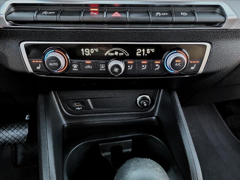 Audi Q2 1,5 AUT,TFT,Výhř,digiAC,navi - fotka 33 z 41