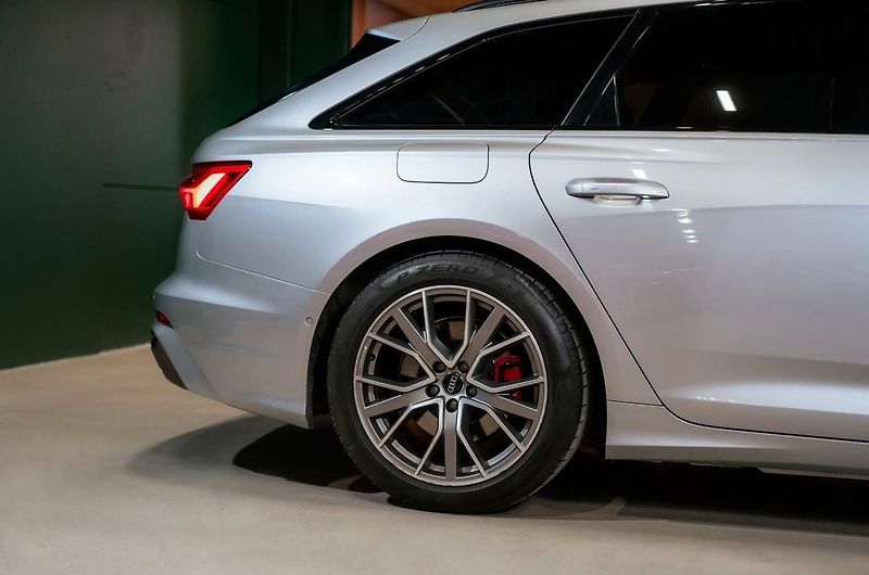 Audi A6 Avant 55 TFSI e quattro S Line Tažné - fotka 8 z 26