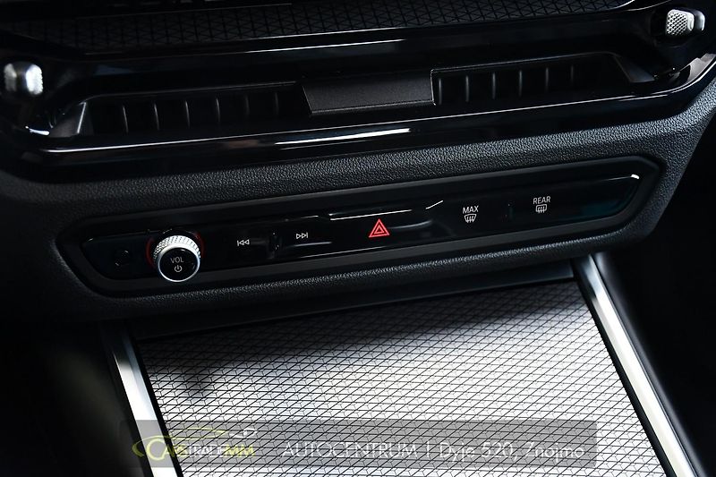 BMW Řada 3 320D xD M-SPORT ČR 1.M HUD H/K - fotka 31 z 58