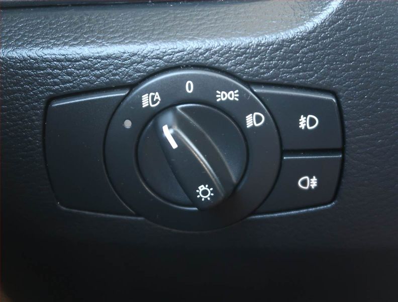 BMW X1 (2013) xDrive18d, 4X4, Automat - fotka 17 z 19