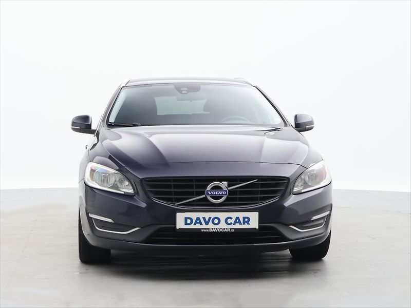 Volvo V60 2,0 D2 Ocean Race Navi Kůže - fotka 2 z 31