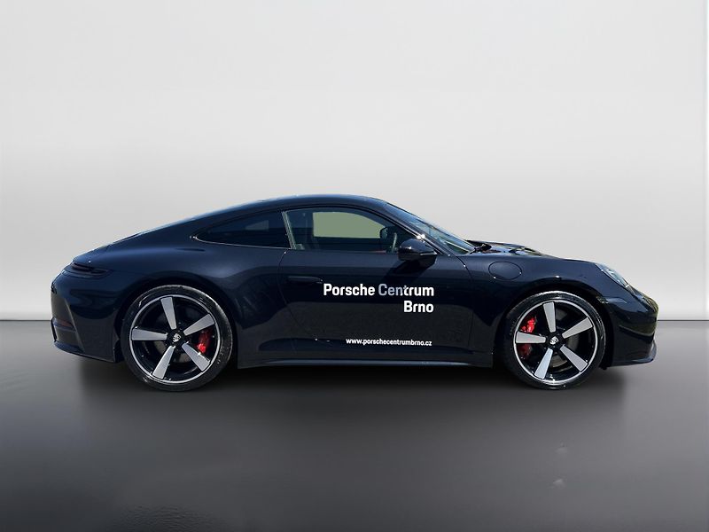 Porsche 911 (2026) Carrera 4S - fotka 6 z 30