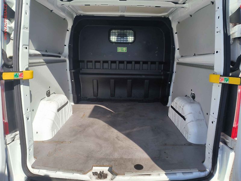 Ford Transit Custom (2020) 2.0TDCi L2H1 5míst, Trend - fotka 7 z 24