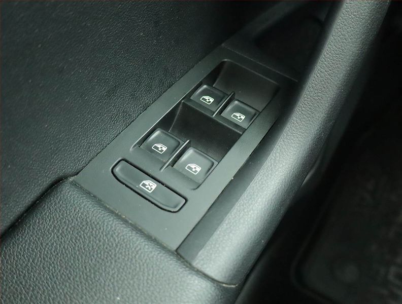 Škoda Octavia (2019) 1.5 TSI, Automat, Navi - fotka 18 z 21