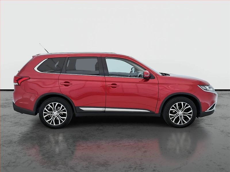 Mitsubishi Outlander (2016) 2.2 DI-D, 4X4, Automat - fotka 6 z 21