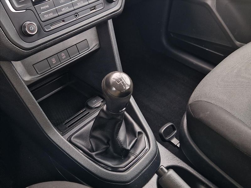 Volkswagen Caddy 1,0 TSI 75kW AC VÝHŘEV 5MÍST - fotka 29 z 32