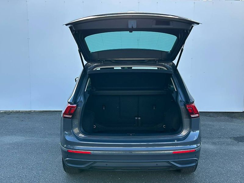 Volkswagen Tiguan (2023) 1.5 TSI 110kW MOVE manuál - fotka 30 z 31