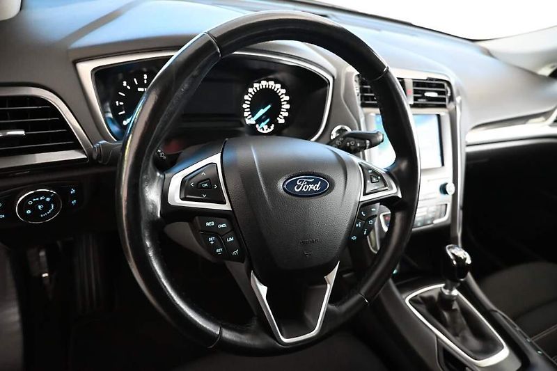 Ford Mondeo (2021) 2.0 Kamera Tažné ECOBLUE - fotka 13 z 36