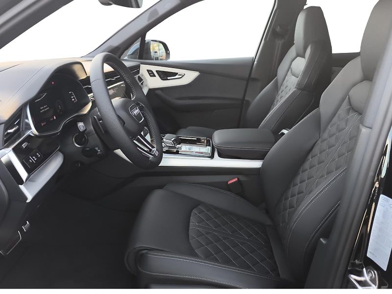 Audi Q7 3.0 TDi S-Line - fotka 6 z 23