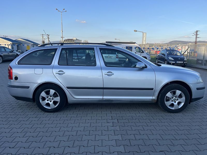 Škoda Octavia (2008) 1.6 i 75 kW LPG - fotka 4 z 12