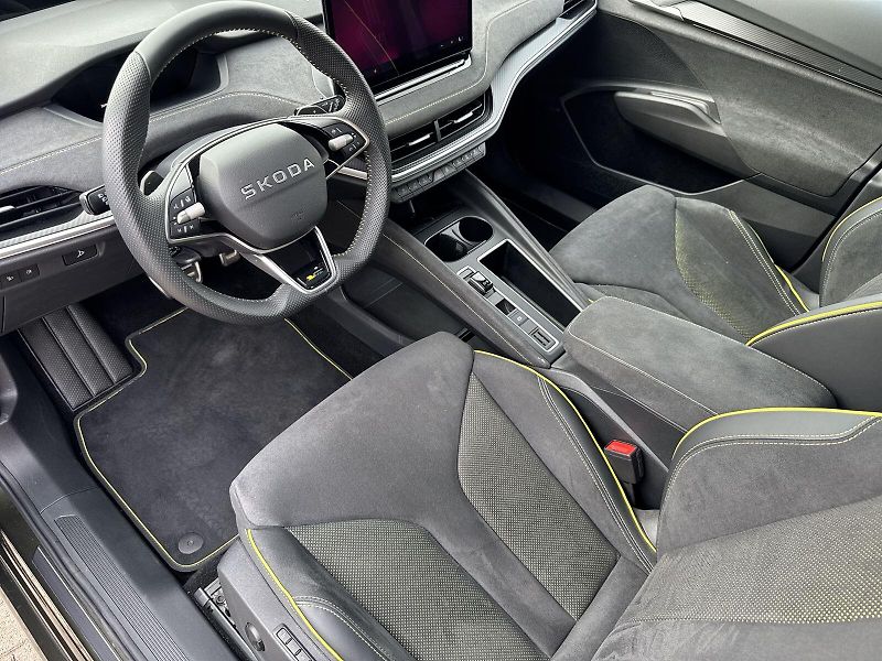 Škoda Enyaq (2025) iV 85x RS - fotka 6 z 35