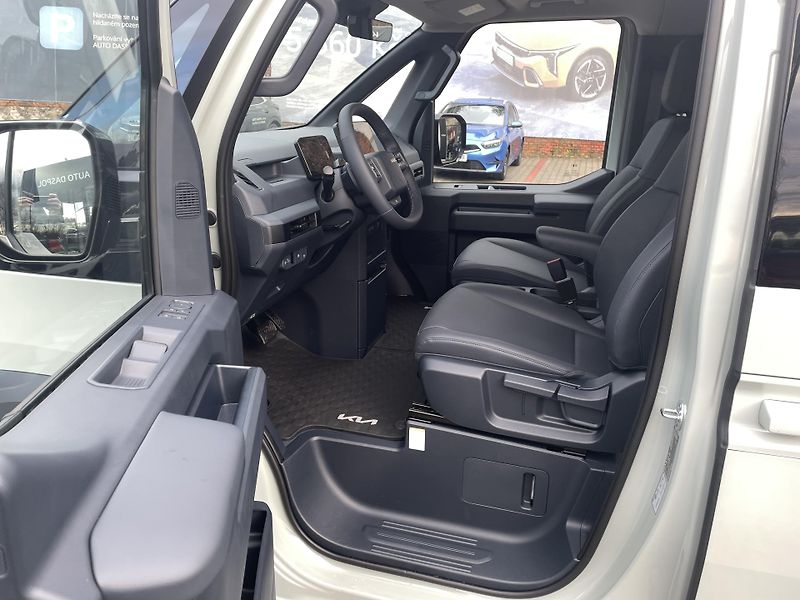 Kia PV5 (2026) 5P 4x2 PLUS 89 KW + 51,5 KWH - fotka 11 z 31