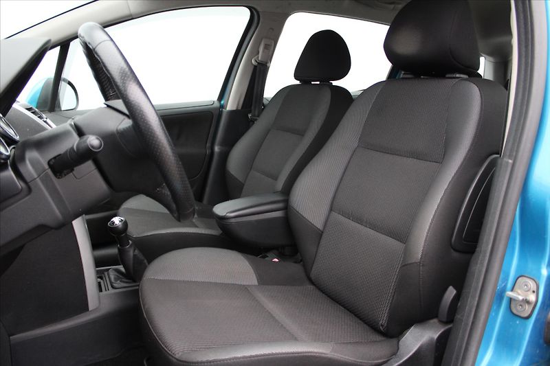 Peugeot 207 SW 1.6 HDI 68kW 1.MAJITEL ČR - fotka 9 z 18