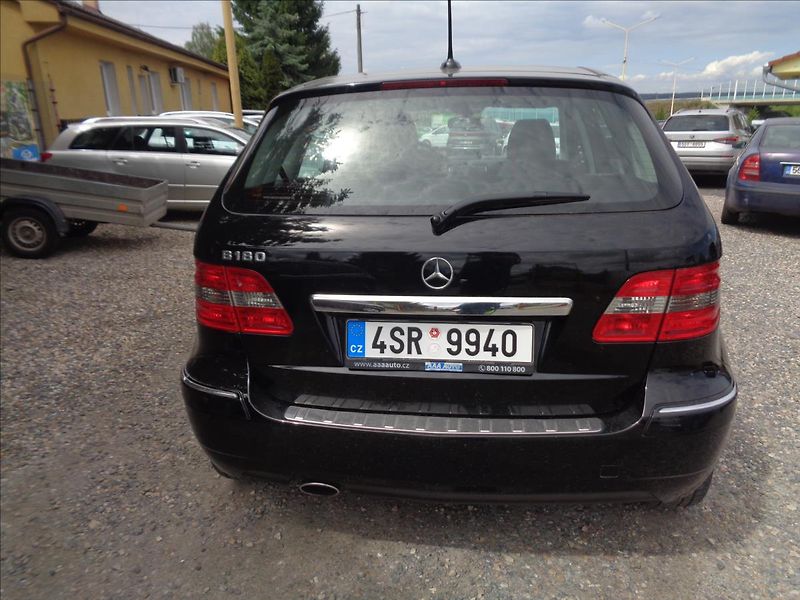 Mercedes-Benz Třídy B 1,7 - fotka 6 z 18