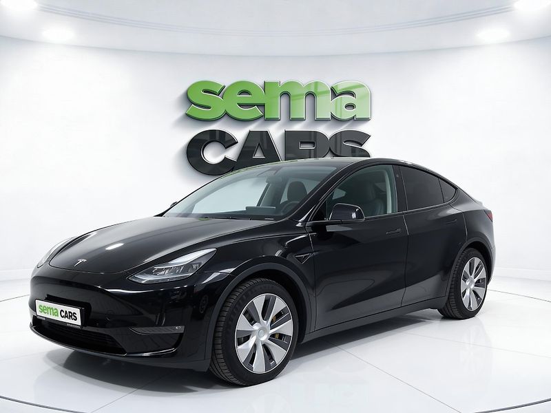 Tesla Model Y (2023) Long Range AWD DE SoH 92,9% - fotka 1 z 36