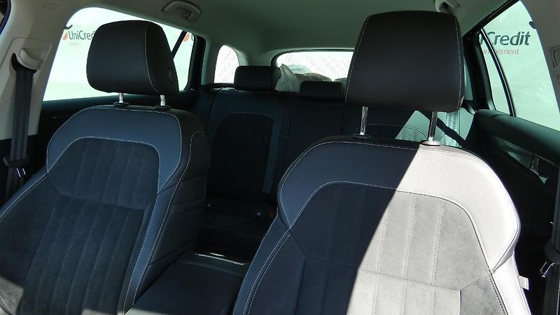 Škoda Superb Combi 1.5 TSI DSG Style - fotka 7 z 27