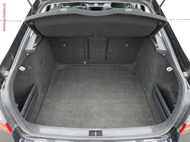 Škoda Octavia (2019) 1.6 TDi, ČR, Style - fotka 7 z 22