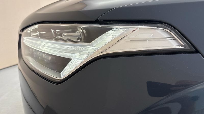 Volvo XC90 2.0 B5 AUT AWD Inscription - fotka 18 z 33