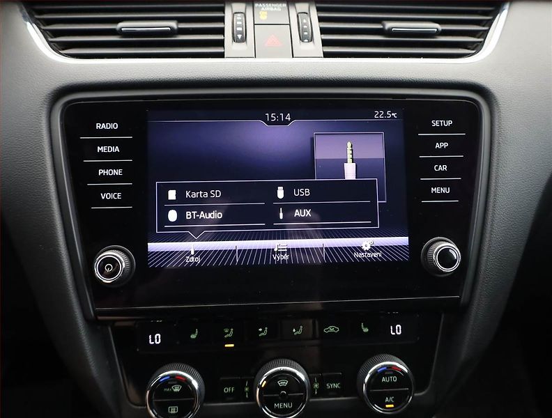 Škoda Octavia (2017) 2.0 TDI, Serv.kniha, Navi - fotka 11 z 20