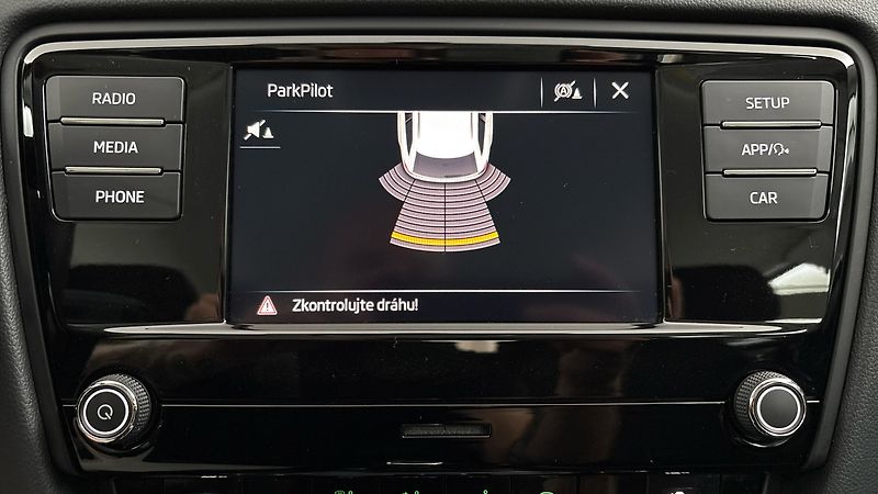 Škoda Octavia 1.5 TSI G-Tec DSG Ambition Com - fotka 12 z 23