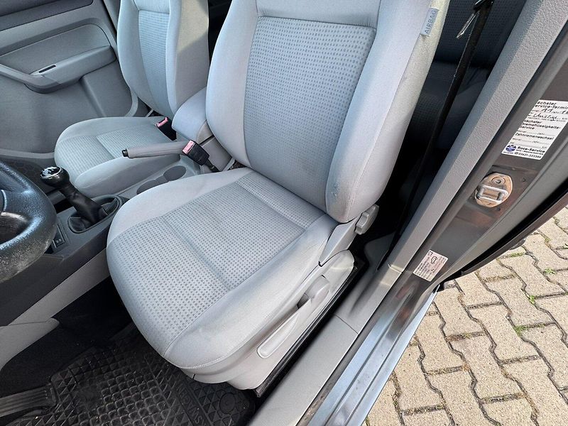 Volkswagen Caddy (2009) 1,9 TDI 77 KW 2X ŠOUPAČKY STK - fotka 21 z 45