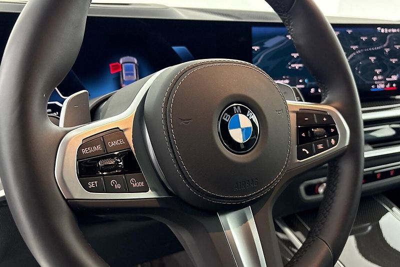 BMW X7 xDrive40d - fotka 26 z 30