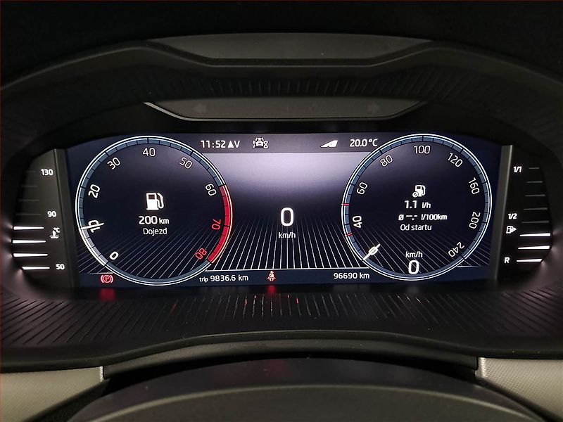 Škoda Kamiq (2021) Ambition Plus 1.0 TSI - fotka 11 z 22